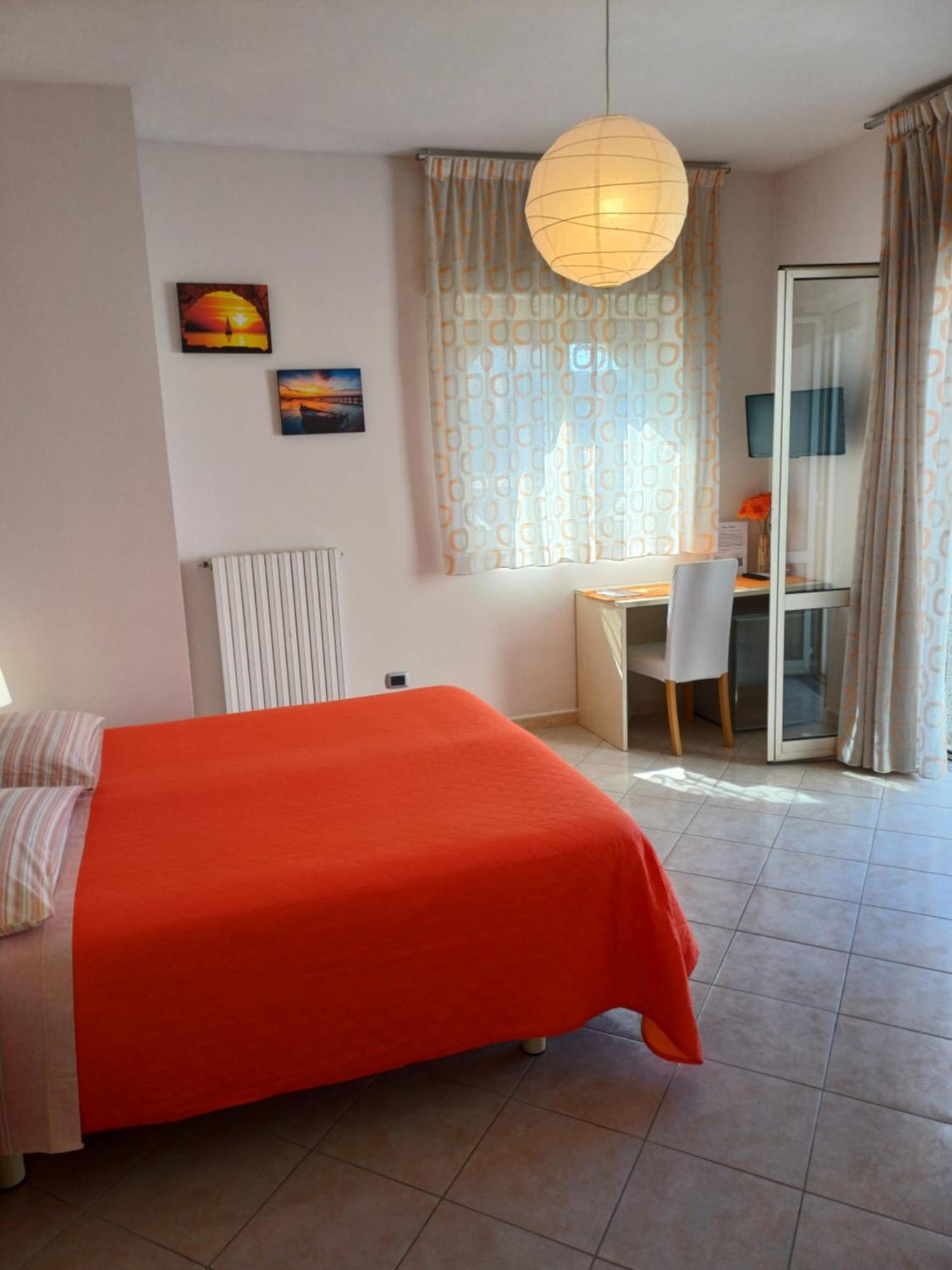 Zefiro B&B Pompei Bagian luar foto
